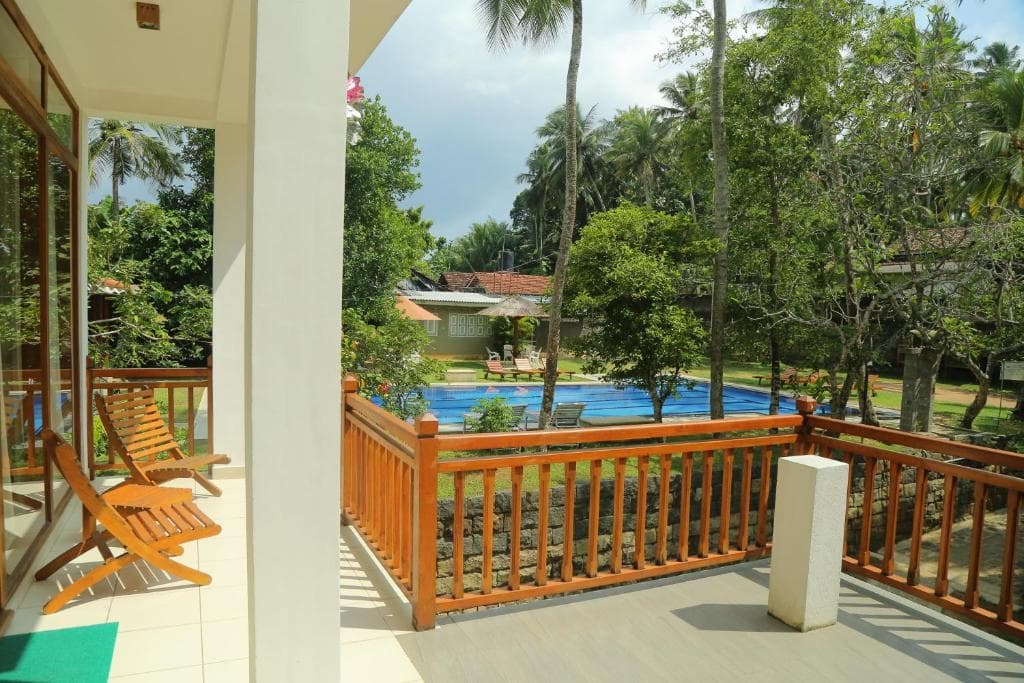 Double or Twin Room with Pool View