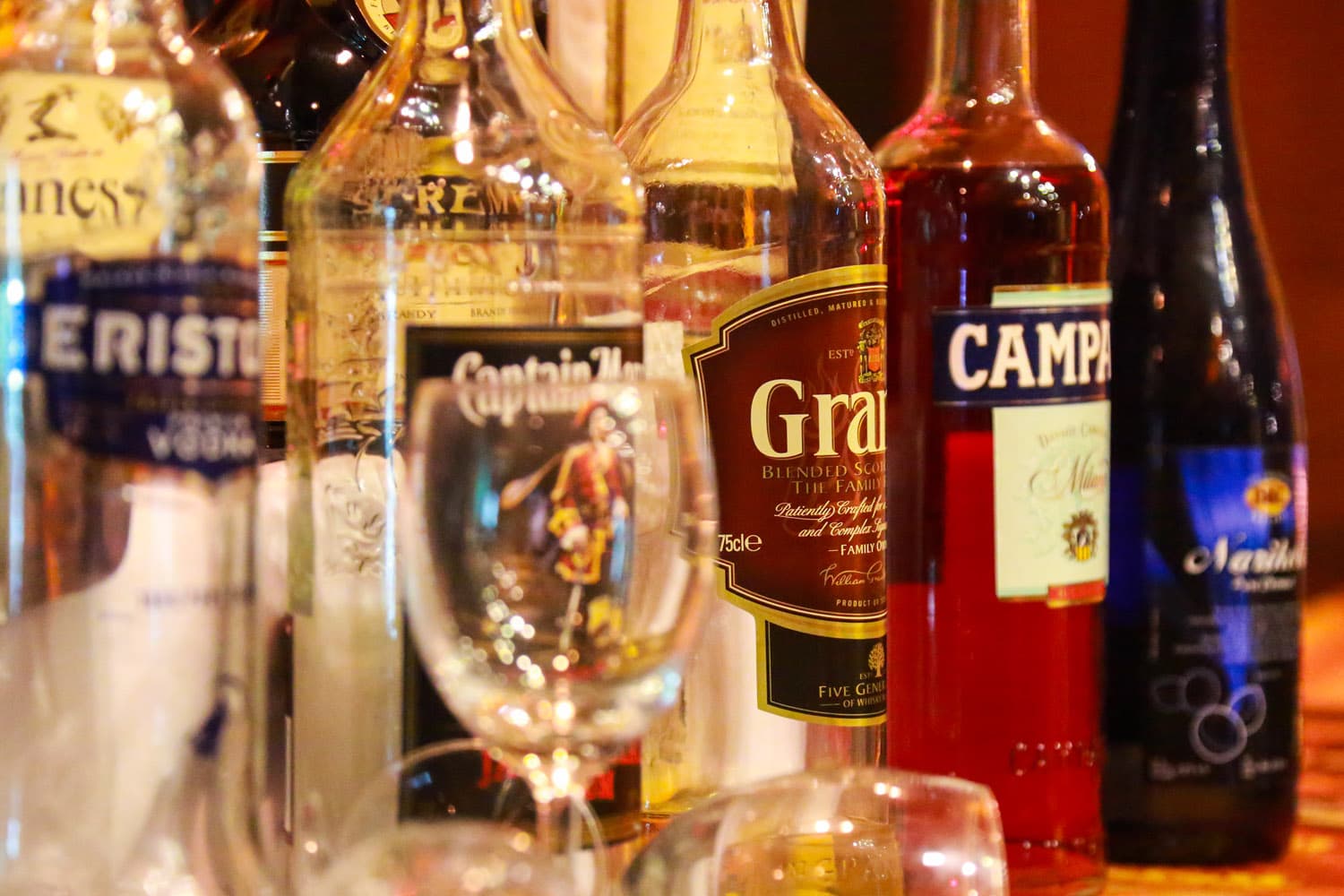 Sri Lankan spirits and bar selection